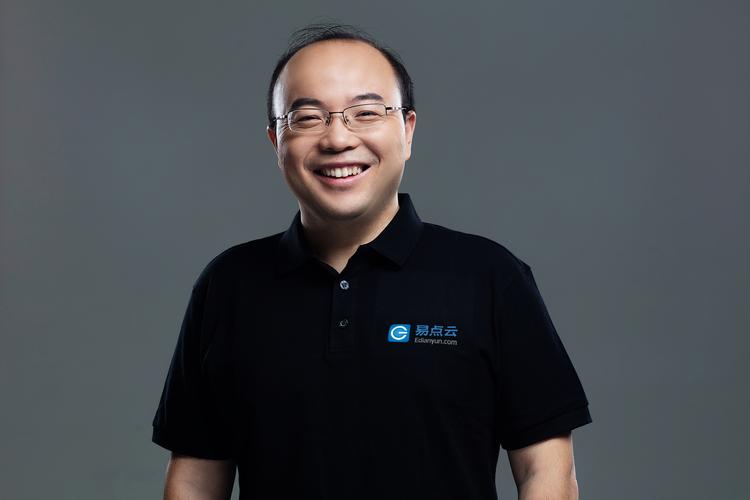 小巨人